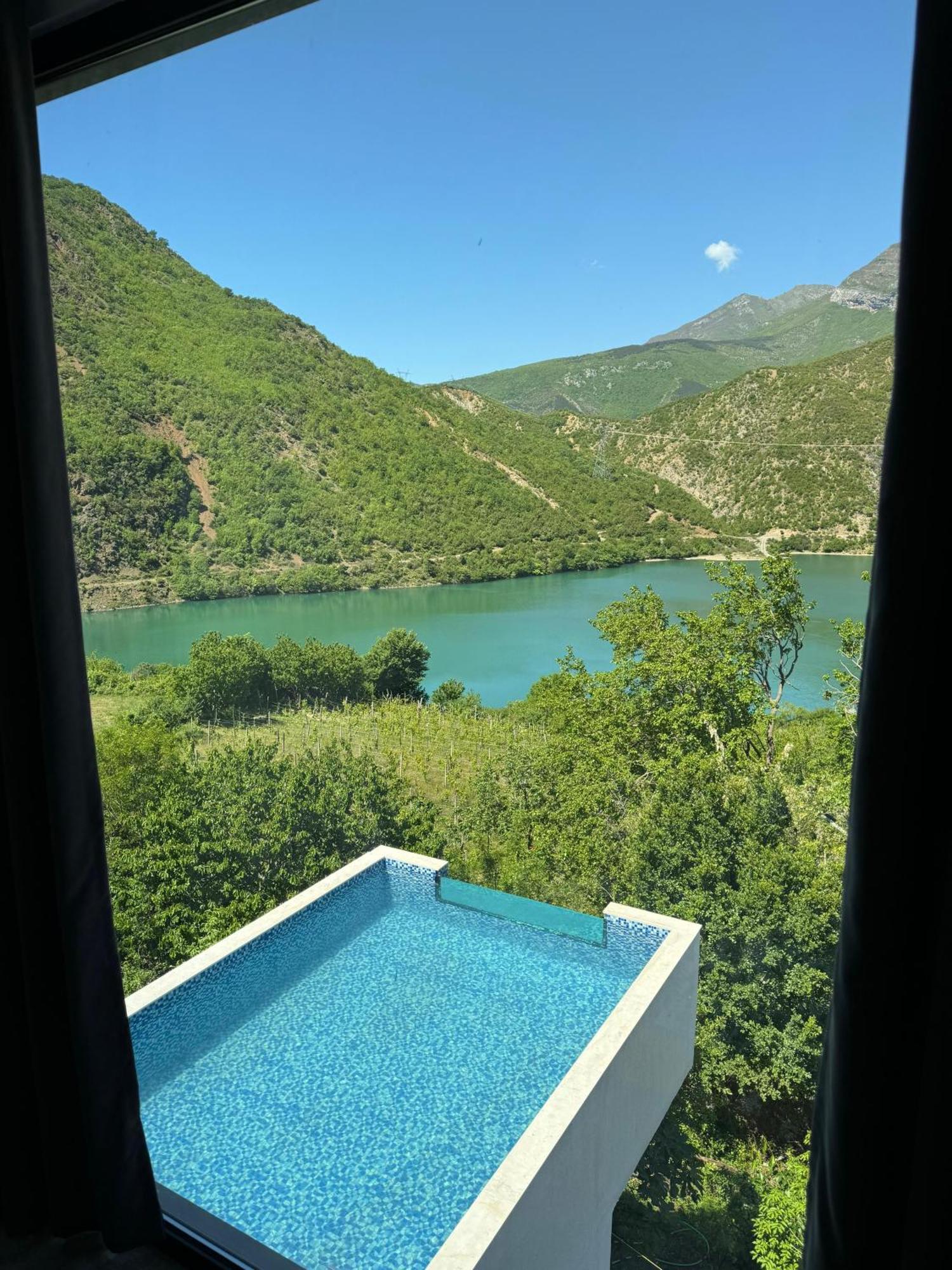 Koman Paradise By Romina Shkodër Extérieur photo